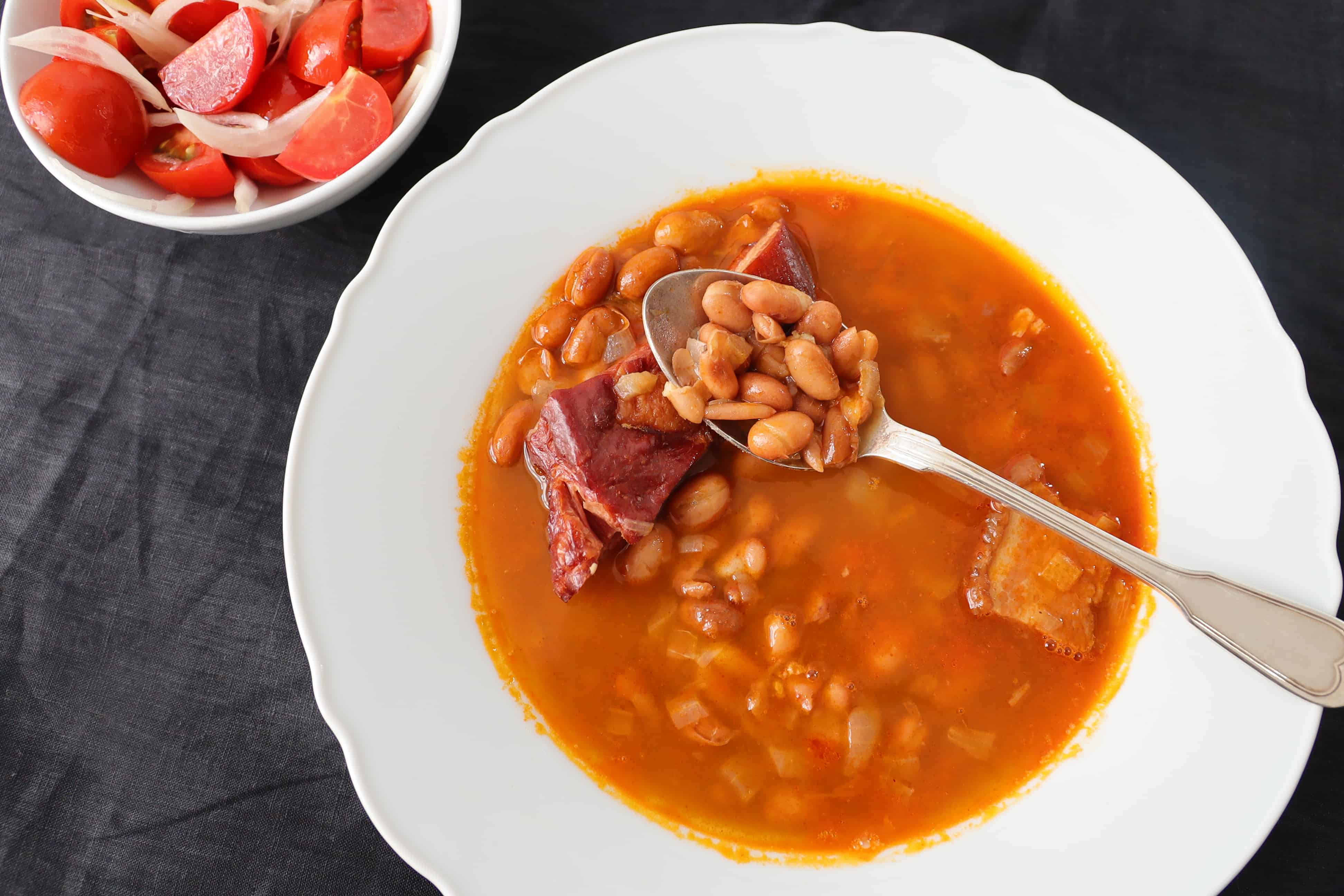 Original Serbische Bohnensuppe ganz einfach zubereiten - zugut